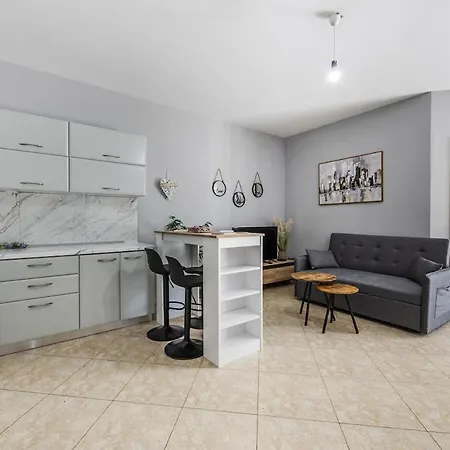 Appartement Lungomare Comfort 2br By Pikhost