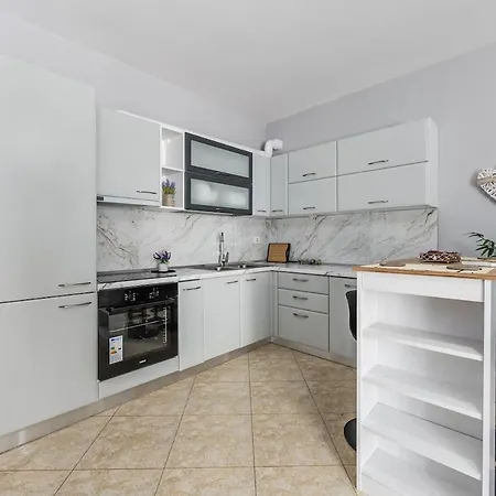 Lungomare Comfort 2br By Pikhost Appartement