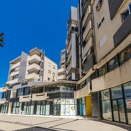 Lungomare Comfort 2br By Pikhost * Vlorë